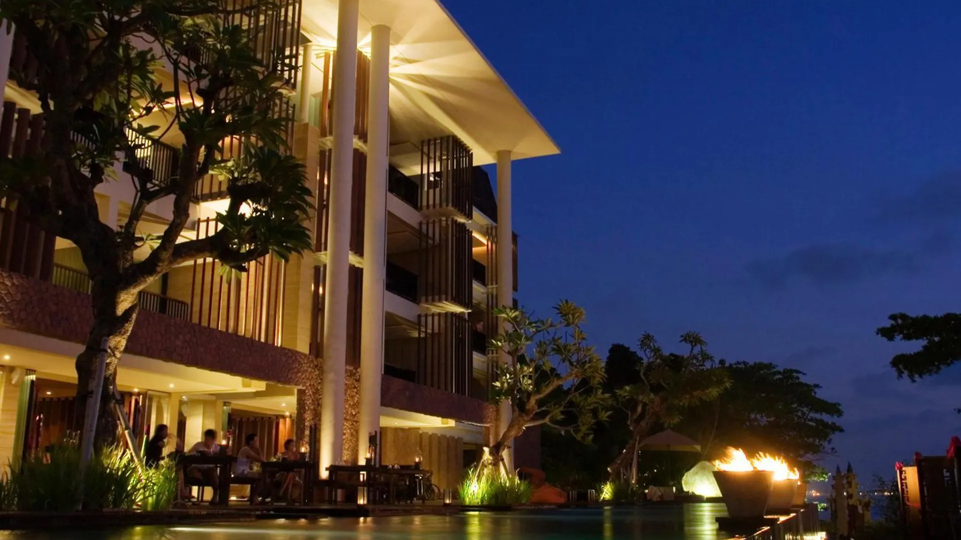 Grand Seminyak - Lifestyle Boutique Bali Resort Indonesia