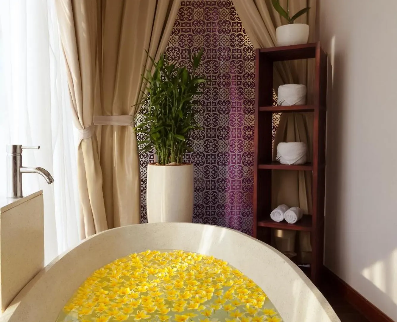 Grand Seminyak Lifestyle Boutique Bali Resort 5*,